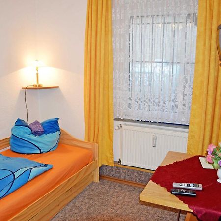 Ferienwohnung/ Ferienzimmer Asche Ашерслебен Экстерьер фото
