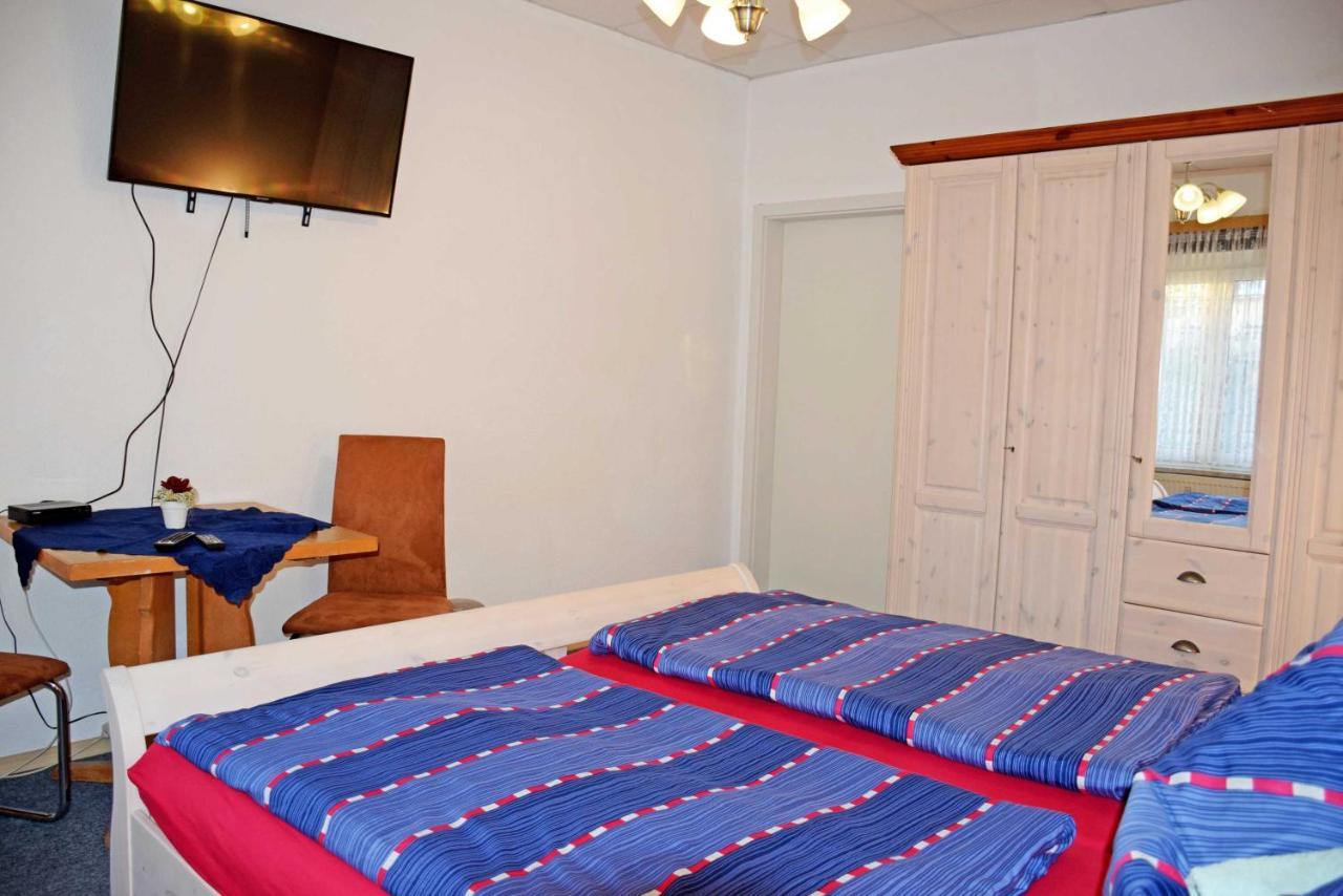 Ferienwohnung/ Ferienzimmer Asche Ашерслебен Экстерьер фото