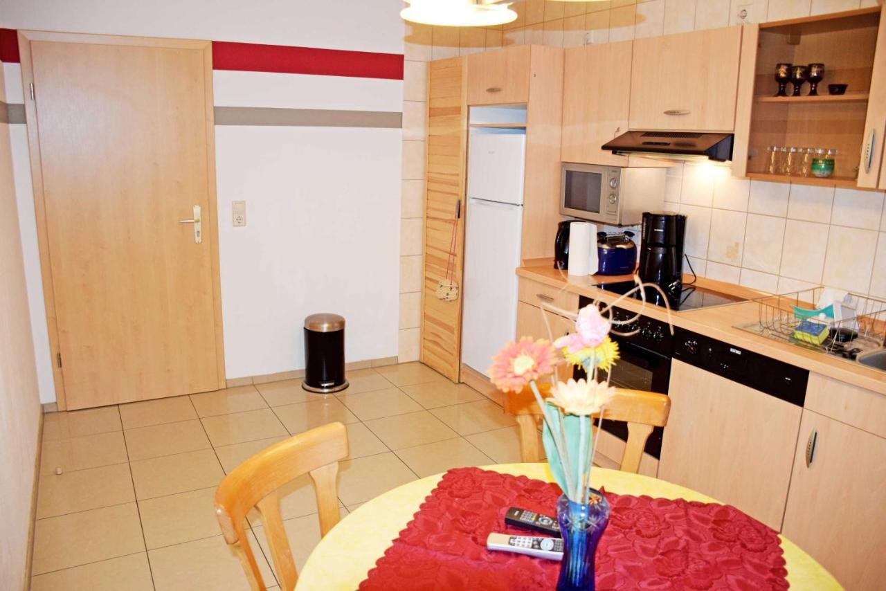 Ferienwohnung/ Ferienzimmer Asche Ашерслебен Экстерьер фото