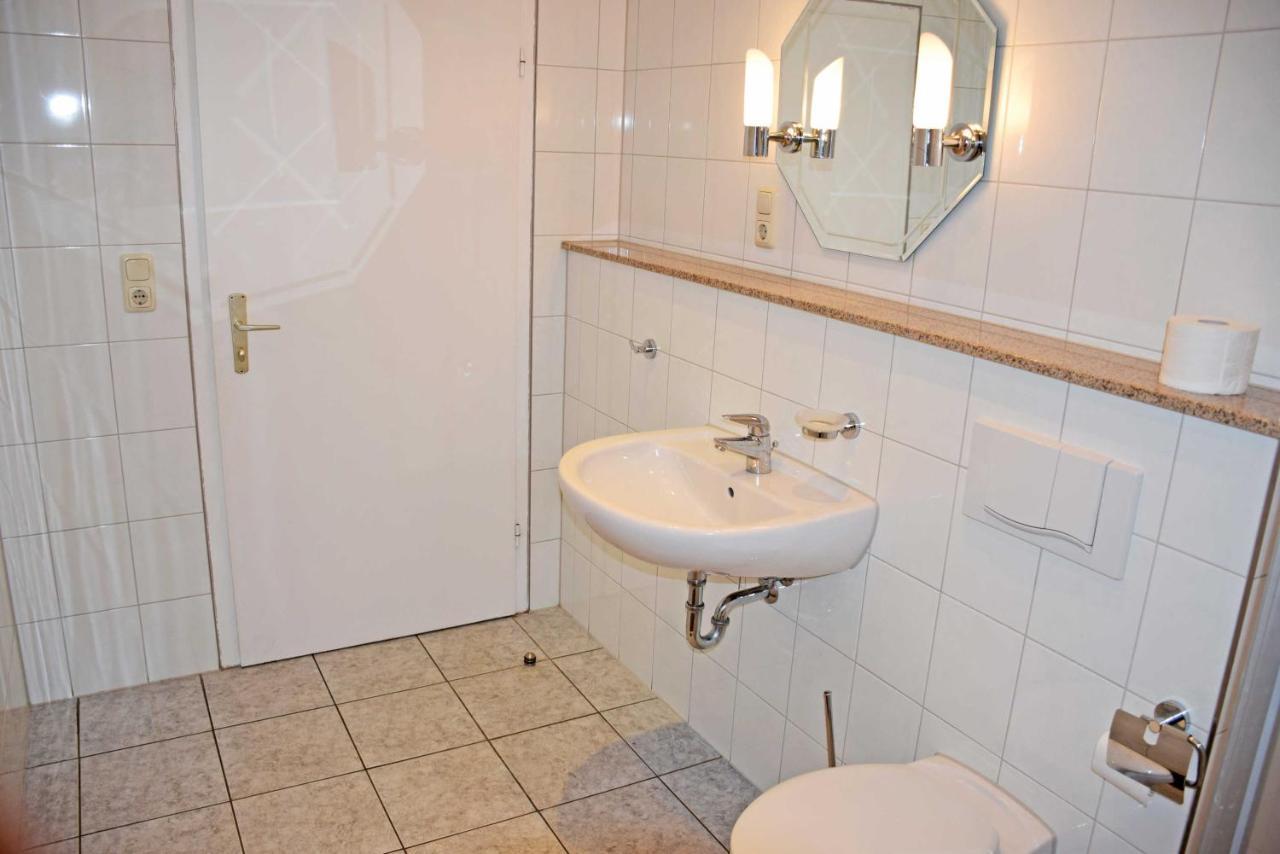 Ferienwohnung/ Ferienzimmer Asche Ашерслебен Экстерьер фото