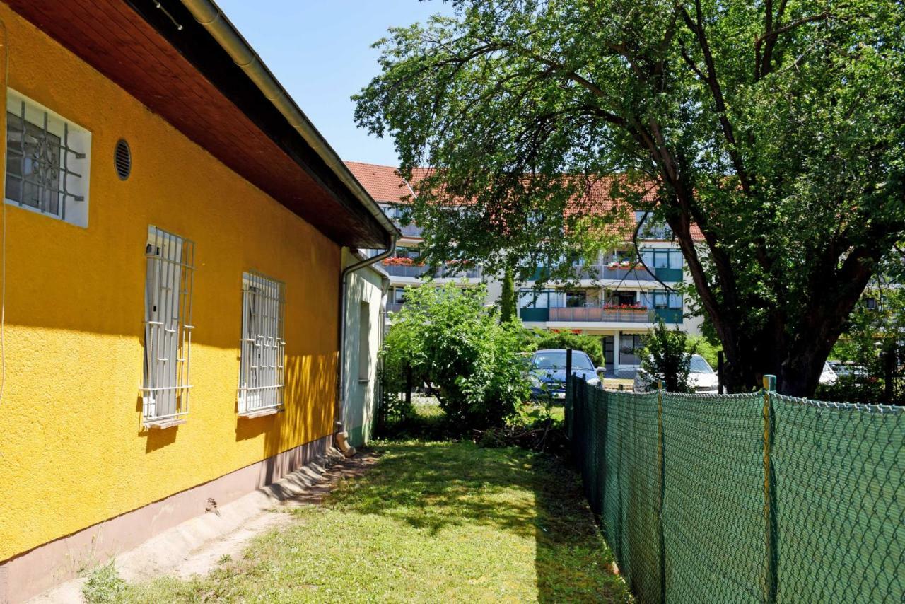 Ferienwohnung/ Ferienzimmer Asche Ашерслебен Экстерьер фото